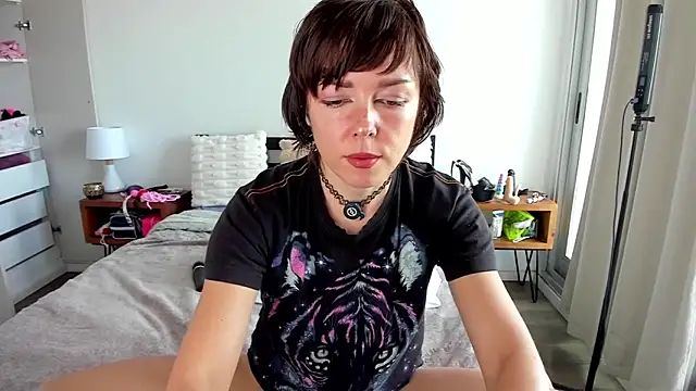FantasticSonya online show from 05-04-26, 04:58