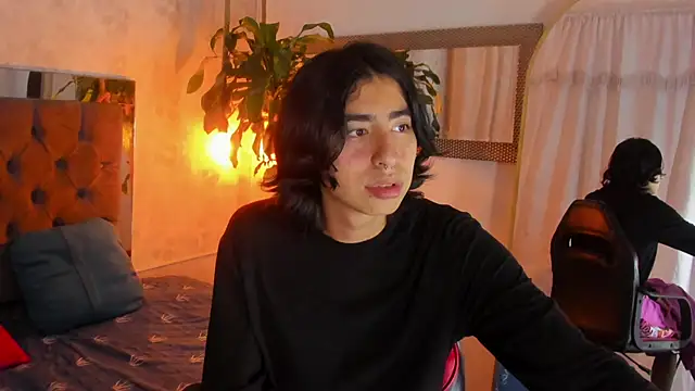 ryo light online show from 10-10-25, 11:09