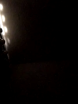 Snapshot of MusaAyla chatting on 12-14-25, 03:28 MusaAyla online show from 12-14-25, 03:28