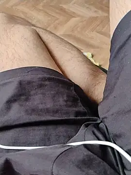 Snapshot of LeoMaduroSP chatting on 09-24-25, 12:52 LeoMaduroSP online show from 09-24-25, 12:52