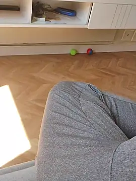 Snapshot of LeoMaduroSP chatting on 09-27-25, 01:16 LeoMaduroSP online show from 09-27-25, 01:16