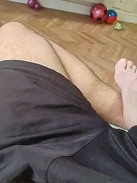 Snapshot of LeoMaduroSP chatting on 10-28-25, 05:26 LeoMaduroSP online show from 10-28-25, 05:26