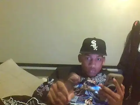 Snapshot of mikyng chatting on 01-08-26, 04:04 mikyng online show from 01-08-26, 04:04