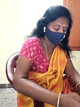 Snapshot of tamil_Nathi chatting on 03-08-26, 02:04 tamil Nathi online show from 03-08-26, 02:04