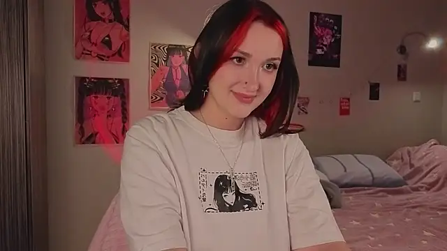 Snapshot of CrystalBlaze_ chatting on 10-03-25, 08:17 CrystalBlaze  online show from 10-03-25, 08:17