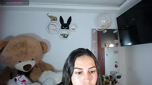 Snapshot of channel-rose1 chatting on 03-06-26, 08:11 channel-rose1 online show from 03-06-26, 08:11