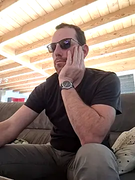 Snapshot of BrunJulienMetis chatting on 02-08-26, 02:53 BrunJulienMetis online show from 02-08-26, 02:53