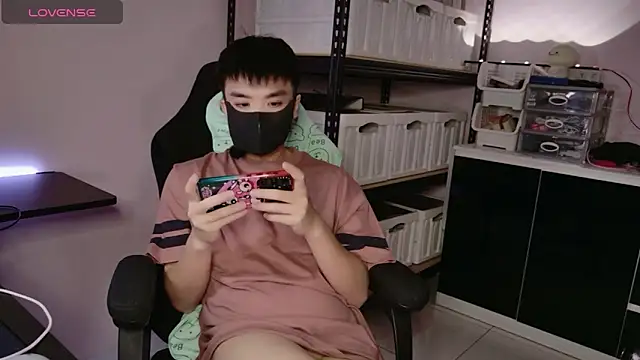 Snapshot of doggyman523 chatting on 11-11-25, 03:23 doggyman523 online show from 11-11-25, 03:23