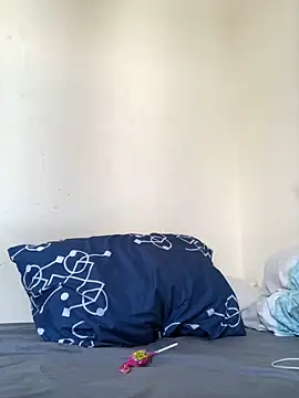 Snapshot of Cesar_Augusto chatting on 10-11-25, 04:05 Cesar Augusto online show from 10-11-25, 04:05