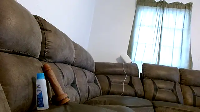 Snapshot of carlithefreak chatting on 01-29-25, 05:45 carlithefreak online show from 01-29-25, 05:45