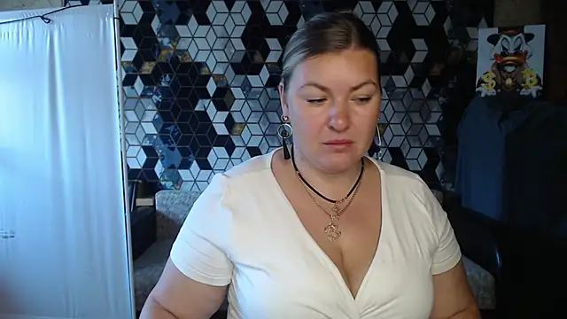 Snapshot of NikaSkylink chatting on 05-28-26, 03:04 NikaSkylink online show from 05-28-26, 03:04