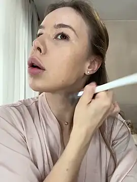 Ashley Roys online show from 04-19-26, 09:52