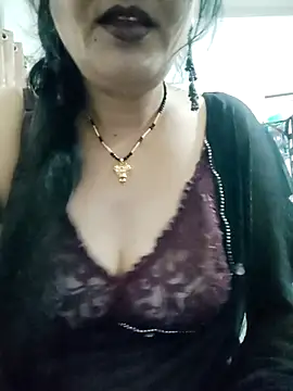 Snapshot of Cuty_siya_143 chatting on 10-13-25, 05:24 Cuty siya 143 online show from 10-13-25, 05:24