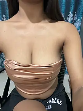 Snapshot of Sonia_soni332 chatting on 02-28-26, 08:43 Sonia soni332 online show from 02-28-26, 08:43