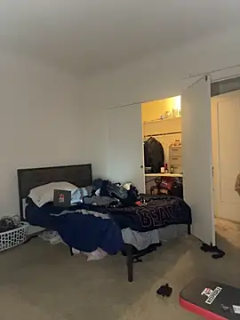 Snapshot of KingKevo27 chatting on 12-02-25, 05:52 KingKevo27 online show from 12-02-25, 05:52