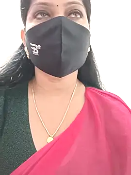 shivani27 online show from 09-18-25, 07:54