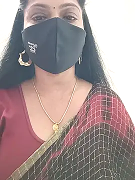 shivani27 online show from 12-18-25, 08:42