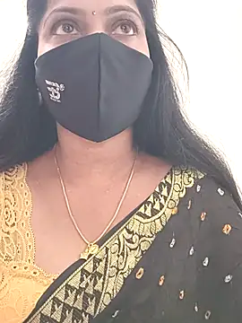 Snapshot of shivani27 chatting on 12-23-25, 10:13 shivani27 online show from 12-23-25, 10:13