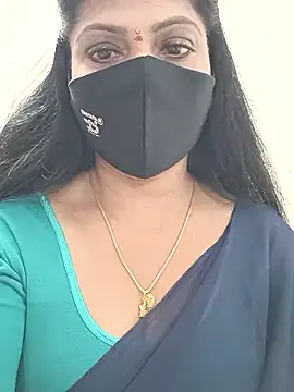 Snapshot of shivani27 chatting on 01-07-26, 03:14 shivani27 online show from 01-07-26, 03:14