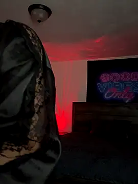 Snapshot of MamaSpicy chatting on 09-15-25, 07:08 MamaSpicy online show from 09-15-25, 07:08