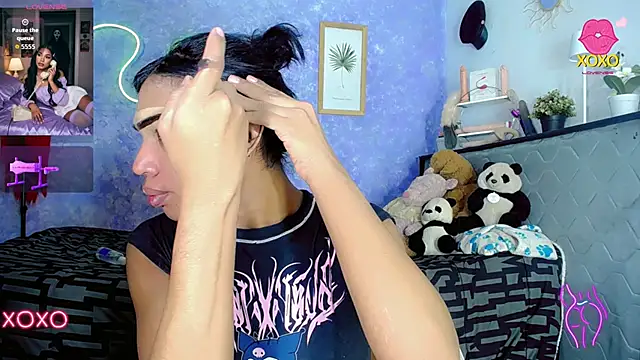 Snapshot of Aishasexy18 chatting on 11-22-25, 04:11 Aishasexy18 online show from 11-22-25, 04:11