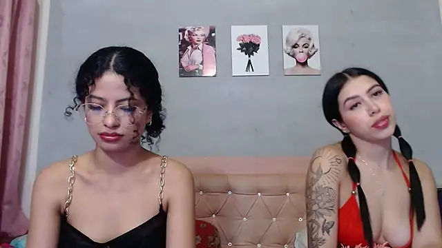 Adut Akech online show from 09-20-25, 03:02