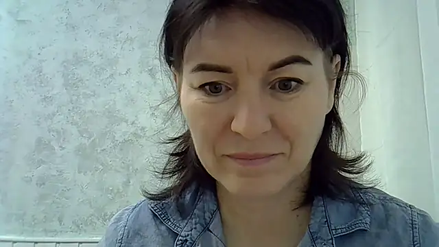 Krystal 82 online show from 11-16-25, 06:08