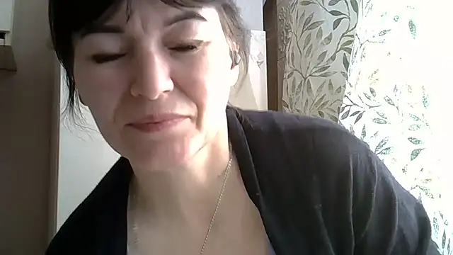 Snapshot of Krystal_82 chatting on 02-03-26, 09:47 Krystal 82 online show from 02-03-26, 09:47