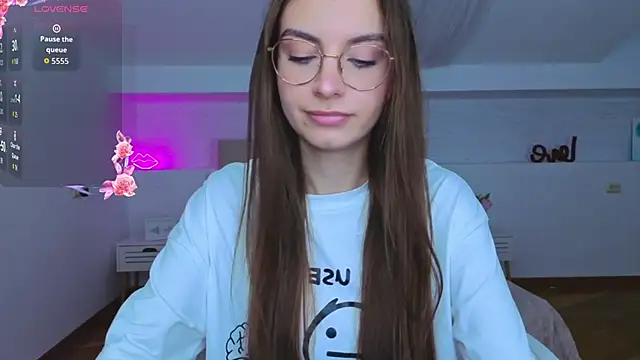 Real cutie1 online show from 10-06-25, 09:12