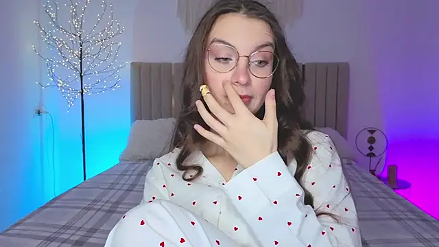 Real cutie1 online show from 02-28-26, 02:07