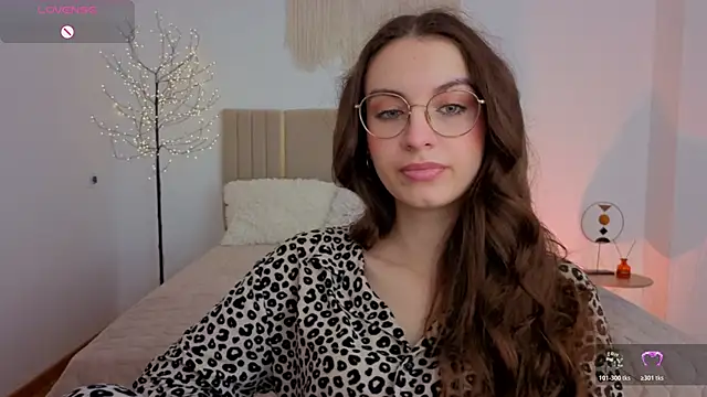 Real cutie1 online show from 05-21-26, 01:40