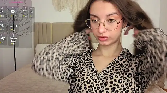 Real cutie1 online show from 06-02-26, 01:02