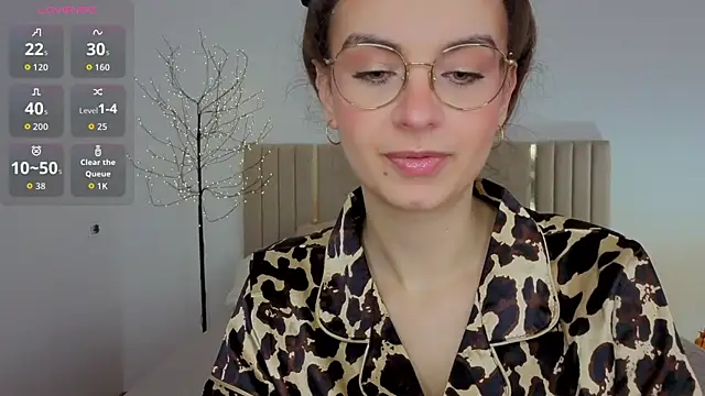 Snapshot of Real_cutie1 chatting on 07-14-26, 12:55 Real cutie1 online show from 07-14-26, 12:55