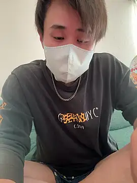 Snapshot of TinTin3432 chatting on 09-21-25, 03:52 TinTin3432 online show from 09-21-25, 03:52