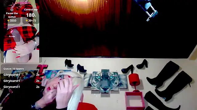 blondehot5v online show from 10-02-25, 12:01