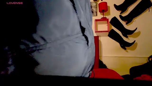 blondehot5v online show from 10-27-25, 12:09