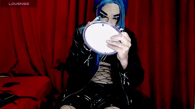 Snapshot of blondehot5v chatting on 02-21-26, 12:50 blondehot5v online show from 02-21-26, 12:50