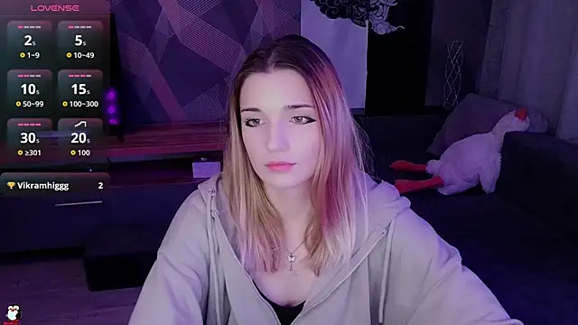 Sandy Belle online show from 11-07-25, 07:47