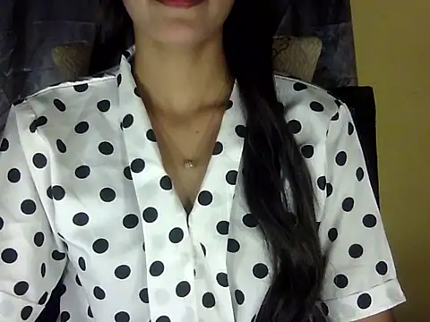 zara Khan0 online show from 10-12-25, 02:16