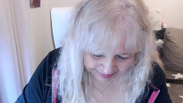 Snapshot of SusiLifeXXX chatting on 10-07-25, 07:44 SusiLifeXXX online show from 10-07-25, 07:44