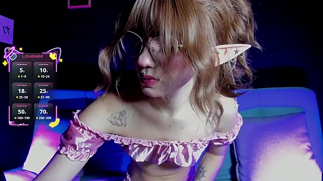 Snapshot of madiixwatson chatting on 11-29-25, 12:08 madiixwatson online show from 11-29-25, 12:08