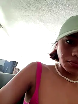 Snapshot of Nia_Desire chatting on 11-20-25, 09:03 Nia Desire online show from 11-20-25, 09:03