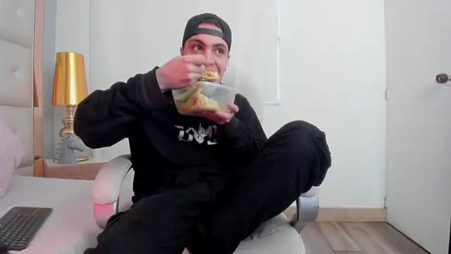 dark sun302 online show from 11-23-25, 08:08