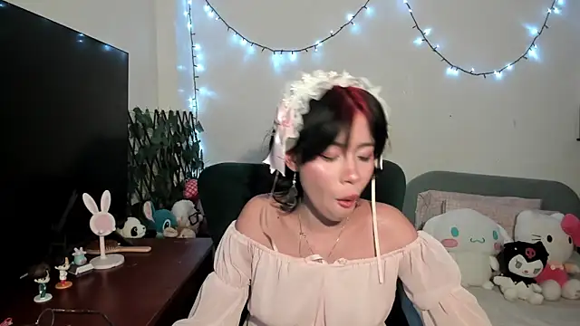 dolliette24 online show from 11-06-25, 02:34