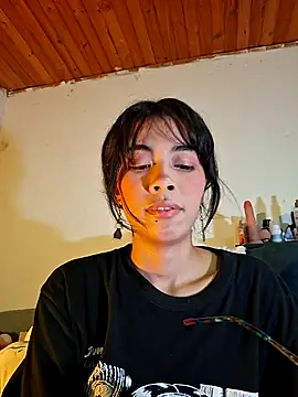 Snapshot of dolliette24 chatting on 07-11-26, 04:04 dolliette24 online show from 07-11-26, 04:04
