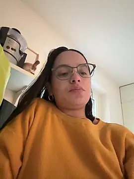 Maia Park online show from 03-28-26, 05:01