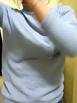 Snapshot of Raj-kumari chatting on 12-14-25, 04:34 Raj-kumari online show from 12-14-25, 04:34