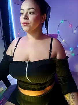 Snapshot of Danniela20 chatting on 10-05-25, 11:46 Danniela20 online show from 10-05-25, 11:46