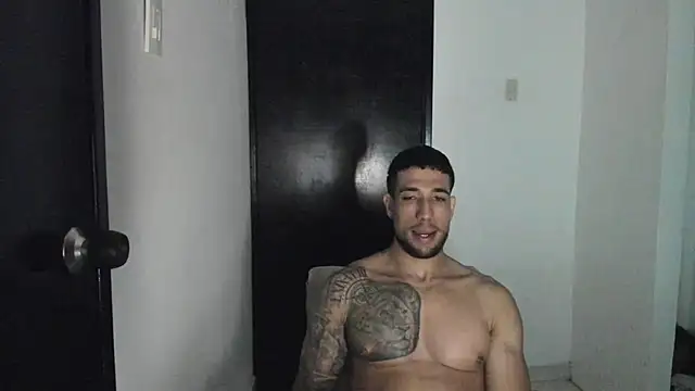 ThiagoLugo online show from 07-25-26, 05:05