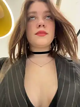 Snapshot of lucy-joy chatting on 01-06-26, 10:30 lucy-joy online show from 01-06-26, 10:30